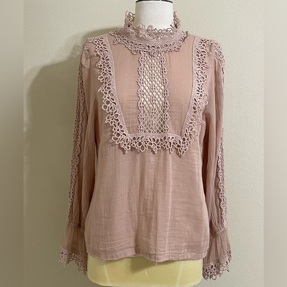 FREE PEOPLE Dusty Pink Cream Lace Trim  Boho Blouse Trendy Sleeve Cotton Gauze - Picture 5 of 15